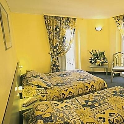 64 Hotel 4*
